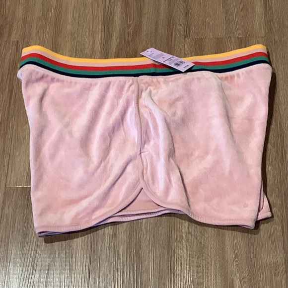 PR: 🟫 Wild Fable Women’s Mid Rise Velour Track Shorts - Picture 5 of 10